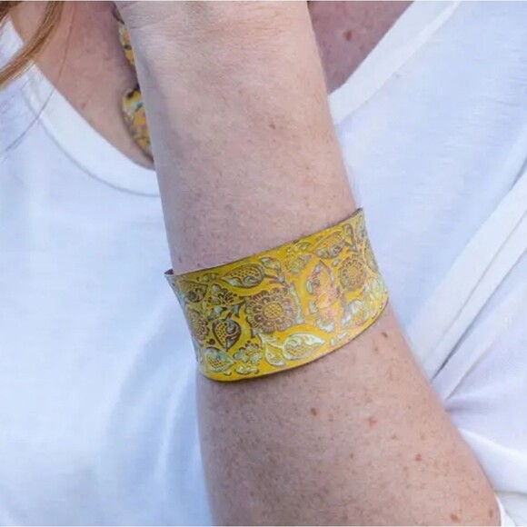 COPPER CUFFS - Picture 12 of 12